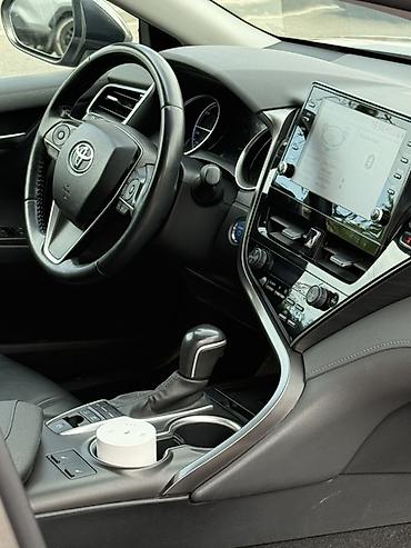 трактор камера: Toyota Camry: 2021 г., 2.5 л, Вариатор, Гибрид, Седан — 7