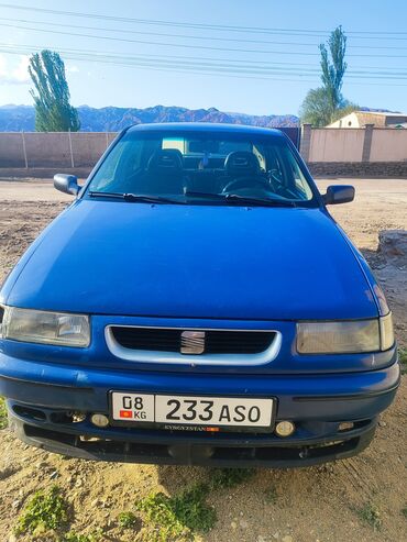 камри 55 2015: Seat Toledo: 1997 г., 1.6 л, Механика, Бензин, Универсал