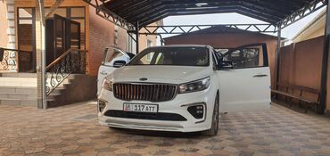 срочно продам машину дёшево: Kia Carnival: 2018 г., 2.2 л, Автомат, Дизель, Вэн/Минивэн