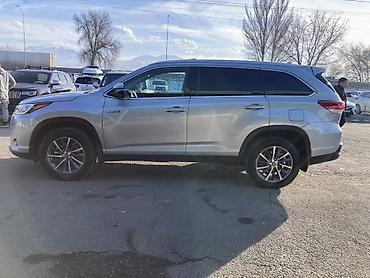 Toyota: Toyota Highlander: 2019 г., 3.5 л, Вариатор, Гибрид, Кроссовер — 3