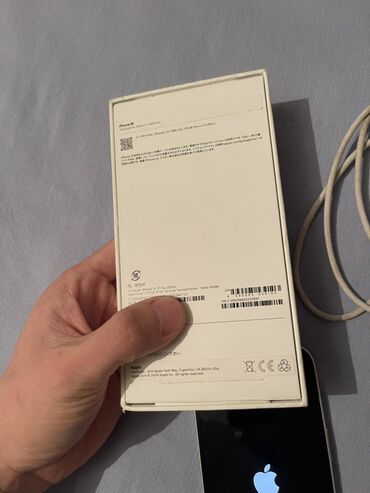 Apple iPhone: IPhone 16, Б/у, 256 ГБ, Белый, Защитное стекло, Чехол, Кабель, 91 % — 2