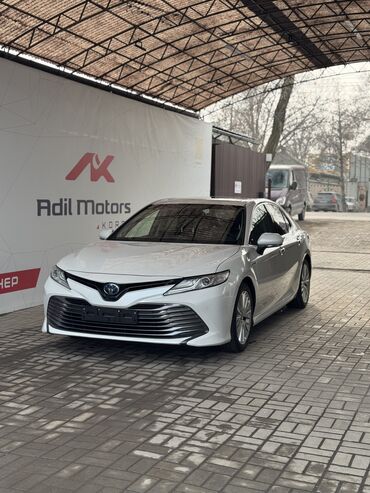 Toyota: Toyota Camry: 2018 г., 2.5 л, Автомат, Гибрид, Седан