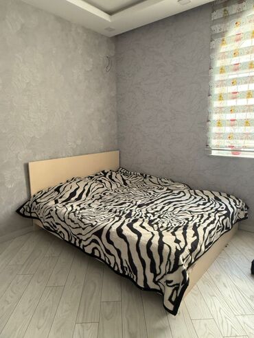 Çarpayılar: Taxt 160/200 olcude Matras daxil Qiymet 110 man Unvan;9 mkr 9319 L