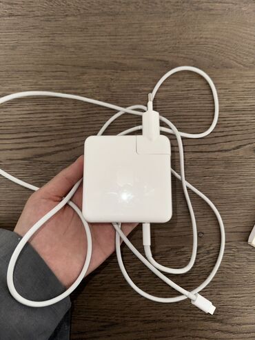 купить моющий пылесос бу: Apple, Б/у