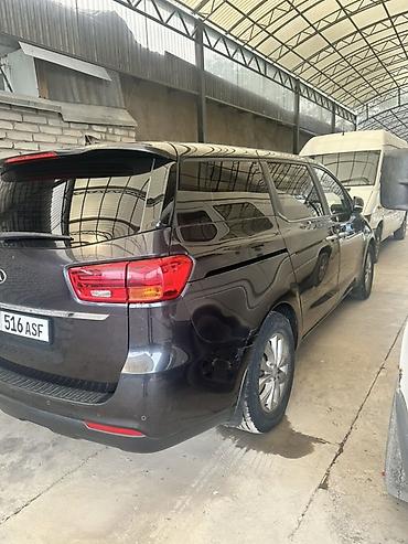carnival: Kia Carnival: 2019 г., Минивэн — 3