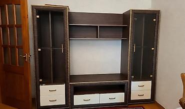 Mebel dəsti – TV stendli vitrinli divar modulu - Material: ağac