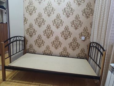 Mətbəx mebeli: Carpayi 2 eded 1 ededi70 azn satilir‼️matras yoxdur unvan bineqedi