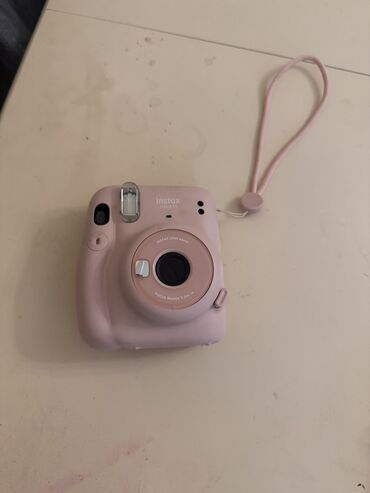 instax mini qiymeti: İnstax mini11 yenidir