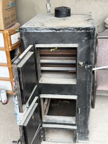 набор кульуч: Металлическая твердотопливная печь‑котёл - Корпус из толстой стали