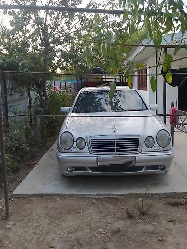 Mercedes-Benz E-Class: 1997 г., 4.2 л, Автомат, Бензин, Седан