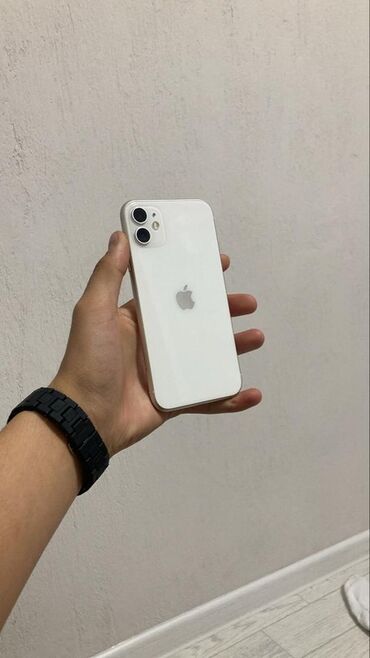 купить телефон айфон 11 бу: IPhone 11, Б/у, 256 ГБ, Белый, Чехол, 77 %
