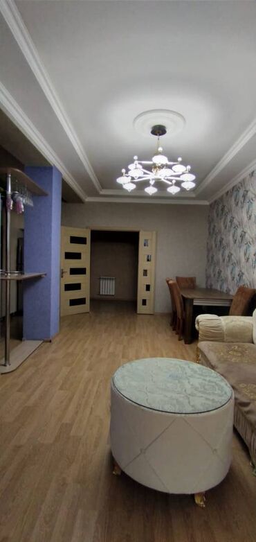 Uzunmüddətli kirayə mənzillər: 3 otaqlı, Yeni tikili, 87 kv. m