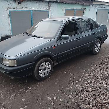 Volkswagen: Volkswagen Passat: 1988 г., 1.8 л, Механика, Бензин, Седан — 10