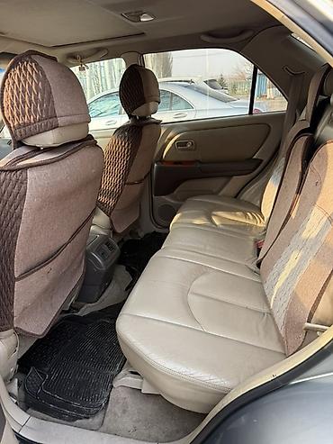 Lexus: Lexus RX: 2000 г., 0.3 л, Автомат, Бензин, Кроссовер — 9
