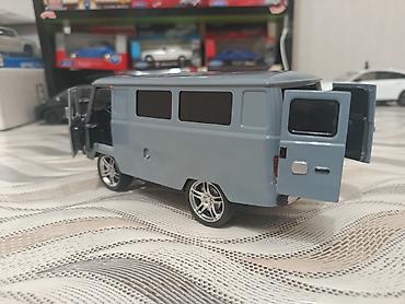 Avtomobil modelləri: Metal die-cast modell avtomobil – UAZ tipli mikroavtobus (miqyas — 6