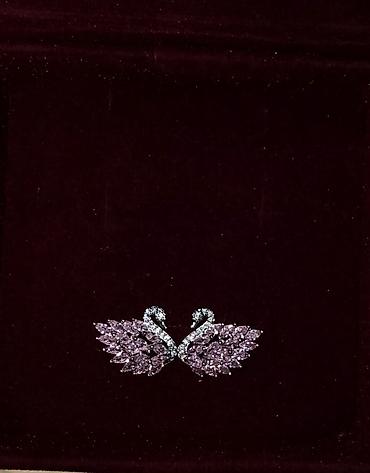 Sırğalar: Sirqalar swan formada yeni — 1