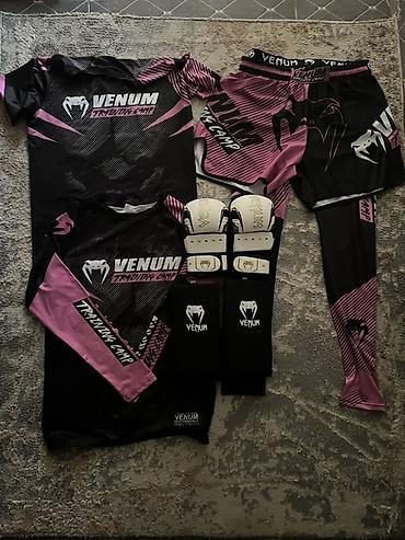 venum: Комплект экипировки Venum Training Camp (чёрно‑розовый) Состав — 1