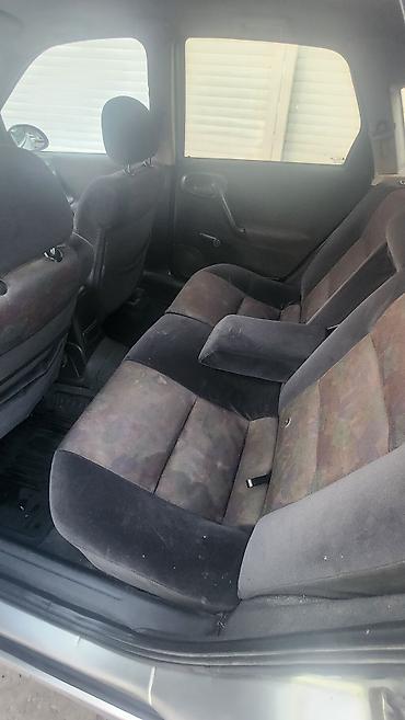Opel: Opel Vectra: 2 l | Sedan — 9