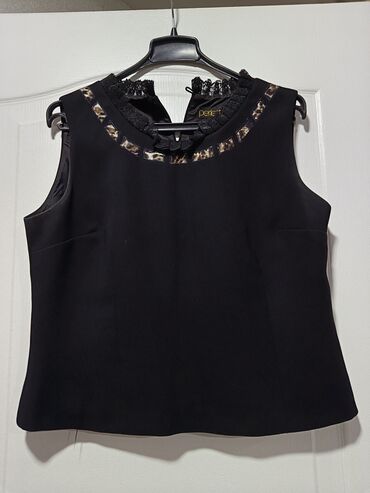 Dəstlər, kostyumlar: İkili 20 AZN pencək mayka 
44,46 razmer — 8