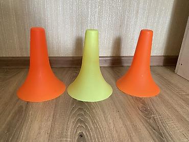 Toplar: Məhsul: Plastik futbol üçün idman konsulları. 3 ədədi qiymətə saxildi — 1