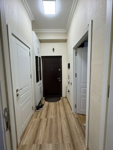 Uzunmüddətli kirayə mənzillər: Kiraye verilir: 1 otaqlı mənzil interyeri və mebel Desti Xirdalan — 3