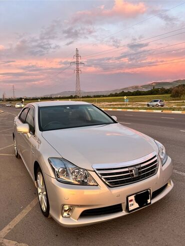 toyota монитор: Toyota Crown: 2011 г., 3.5 л, Автомат, Гибрид, Седан