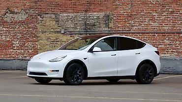 byd yan: Tesla Model Y: 2025 г., Вариатор, Электромобиль, Кроссовер — 1