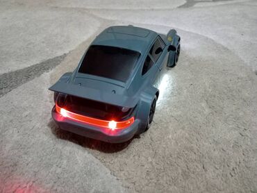 Autići: Nov auto na daljinsko upravljanje. Pale mu se prednja svetla, svetla na lalafo.rs — 8 Autići: Nov auto na daljinsko upravljanje. Pale mu se prednja svetla, svetla — 8