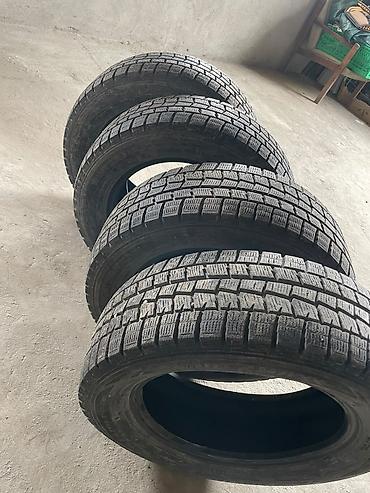 Шины и диски: Зимние шины Dunlop (комплект из 4 шт.) - Размер: 215/60 R16 - Индекс — 8