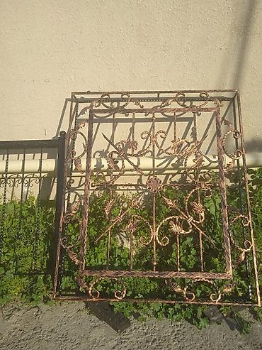 Barmaqlıqlar: Kataloqlar müxtəlifdir . Resotka 1-kv 35 AZN başlayır . Məhəccər 1-kv — 3