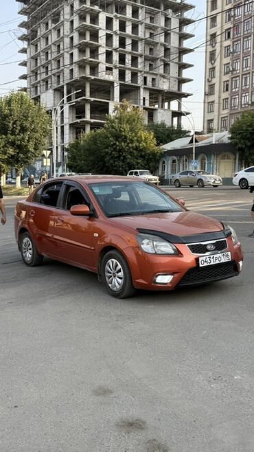 я ищу машина: Kia Rio: 2010 г., 1.4 л, Механика, Бензин, Седан