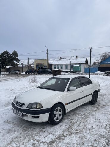 тайта камри: Toyota Avensis: 2000 г., 2 л, Механика, Бензин, Седан