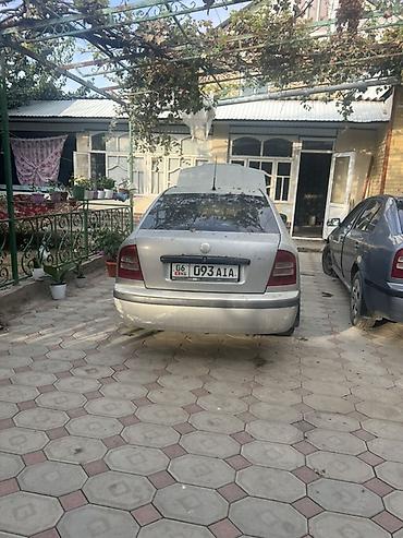 грузовой volkswagen: Skoda Octavia: 2002 г., Лифтбек — 2