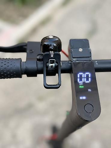 Elektrikli samokatlar: Elektrik skuter – qara rəng - Şəhər içi rahat hərəkət üçün yığcam — 23