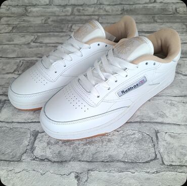 reebok classic white: Мужские кроссовки, 41, Reebok Classic, Новый, цвет - Бежевый, Самовывоз, Платная доставка