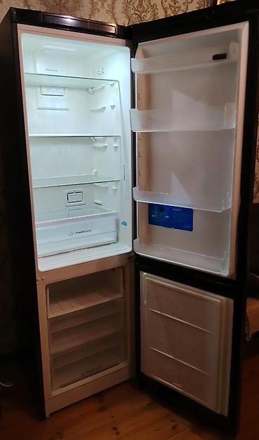 kamerali acki: Indesit iki kamerali soyuducu (aşağıda dondurucu, yuxarıda soyuducu — 2