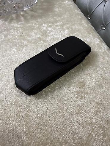 vertu aster: Vertu Signature Touch, 4 GB, rəng - Gümüşü, Düyməli — 8
