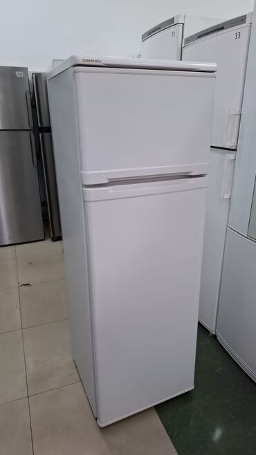 qaymaq cəkən maşın: Beko iki qapılı soyuducu - Üst kamera: dondurucu bölmə, ayrıca qapı -