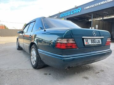 обмен на 124 мерс: Mercedes-Benz 200: 1995 г., 2 л, Механика, Бензин, Седан