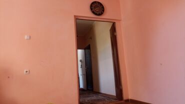 сниму дом квартиру: 2 бөлмө, 57 кв. м, 106-серия, 1 кабат, Косметикалык ремонт