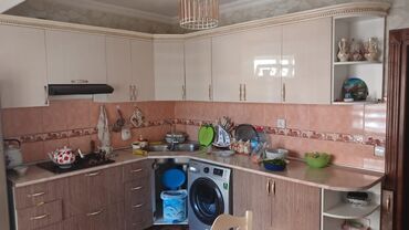 бу кухонный гарнитур в бишкеке: Kuxna mebeli satilir uzerinde hecne verilmir olcu 2.2/2.7 qiymet 300