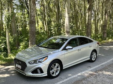дешёвое авто: Hyundai Sonata: 2018 г., 2.4 л, Типтроник, Бензин, Седан