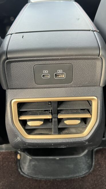 BYD: BYD : 2025 г., Электромобиль, Кроссовер — 8