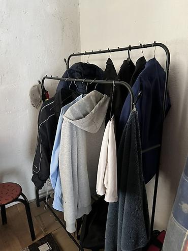standing mirror: Напольная вешалка для одежды + зеркало в раме + табурет + тумба/комод — 1