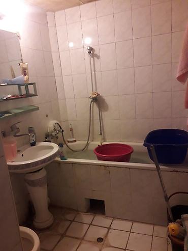 Mənzillər: Bakı, Ağ şəhər, 3 otaqlı, Köhnə tikili, m. Xətai, 90 kv. m — 7