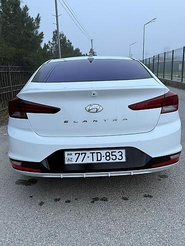 Hyundai: Hyundai Elantra: 2 l | 2019 il Sedan — 11