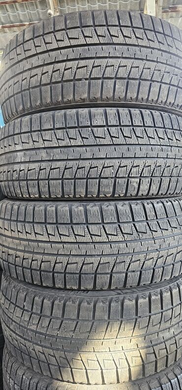 Шины: Шины 215 / 45 / R 17, Зима, Б/у, Комплект, Легковые, Япония, Bridgestone