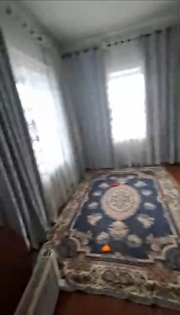 Продажа коттеджей и домов: 🏡 Срочно продаётся Полдома 📍 Бишкек, район Аламединского рынка 2 — 8