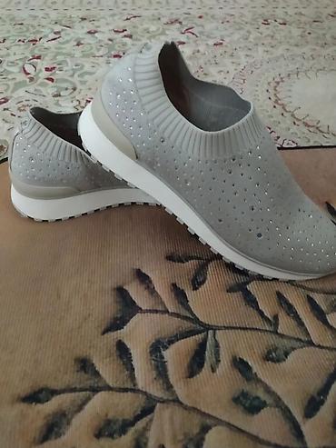 Кроссовки и спортивная обувь: Кроссовки, 38, 39, Caprice, Б/у, цвет - Серый, Самовывоз — 24