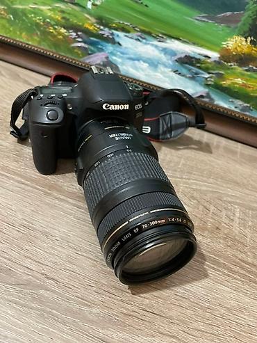 digital camera: Зеркальная камера Canon EOS 77D с установленным телеобъективом Canon — 3